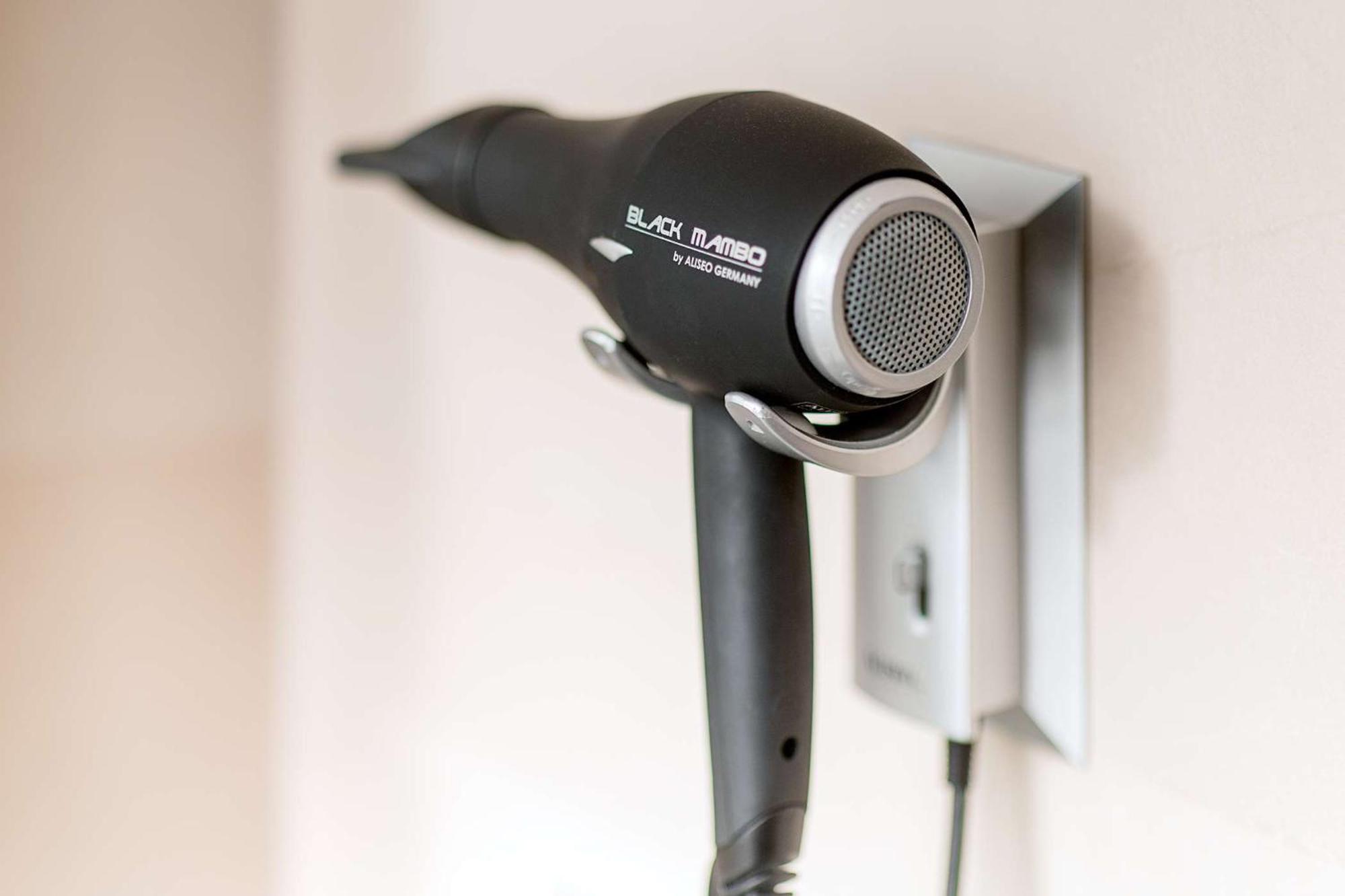Nh Collection Helsinki Grand Hansa Kültér fotó A hair dryer